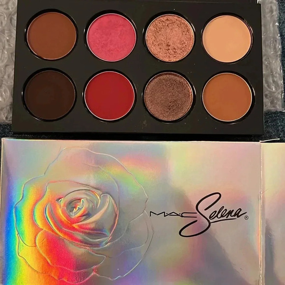 MAC Selena La Reina Eye Shadow ME SIENTO MUY EXCITED Eyeshadow Limited Edition! - Picture 1 of 10